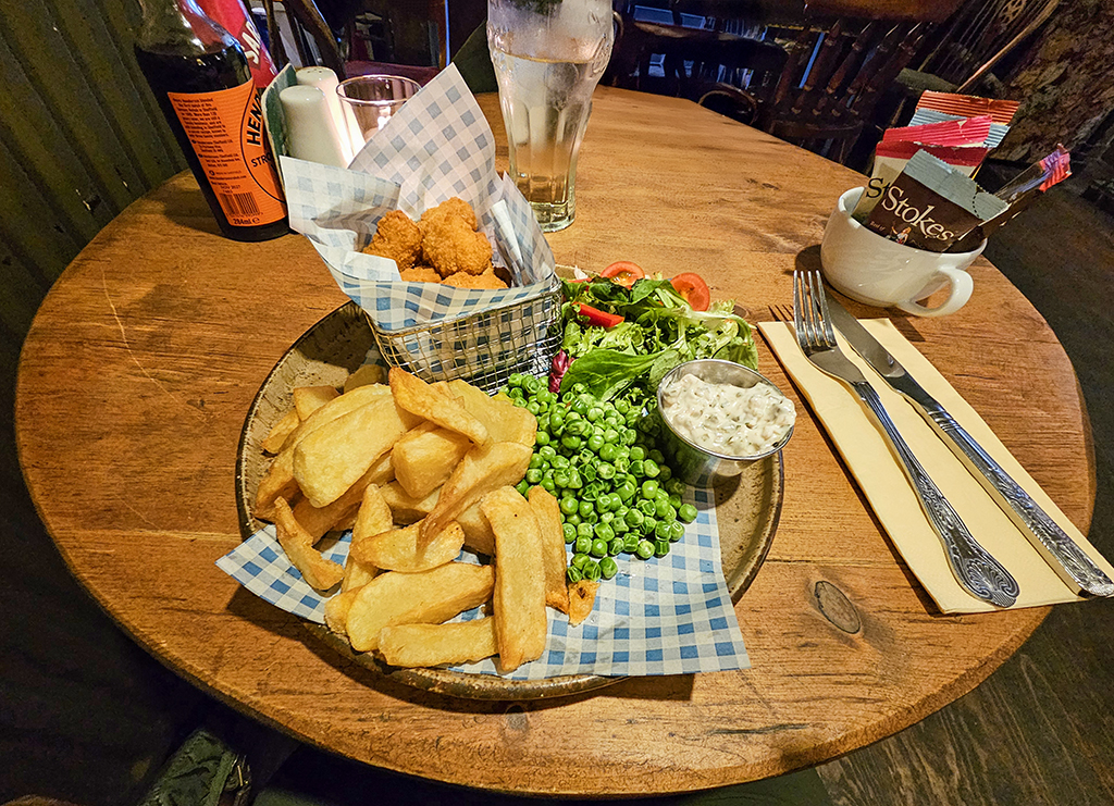 Castleton scampi and chips