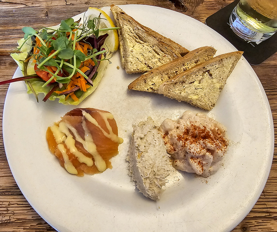 seafood platter at the Vernon Arms