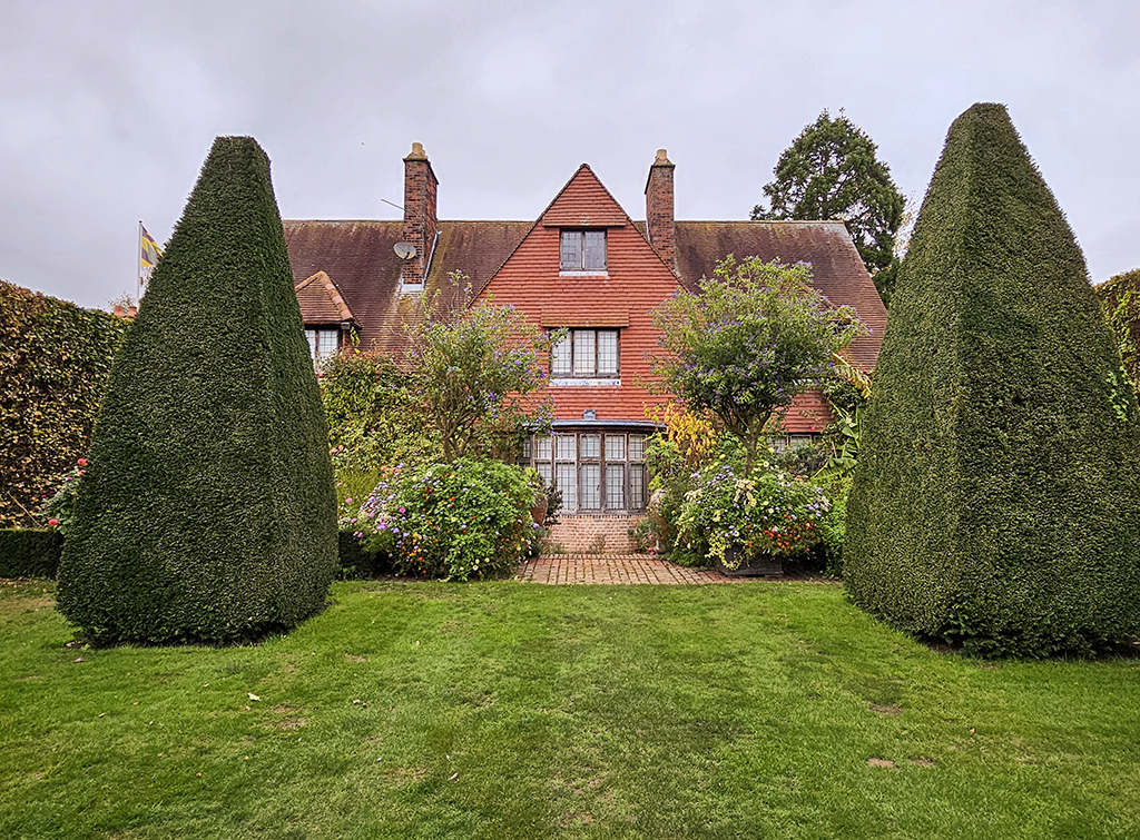 Vicarage and Kings Walk